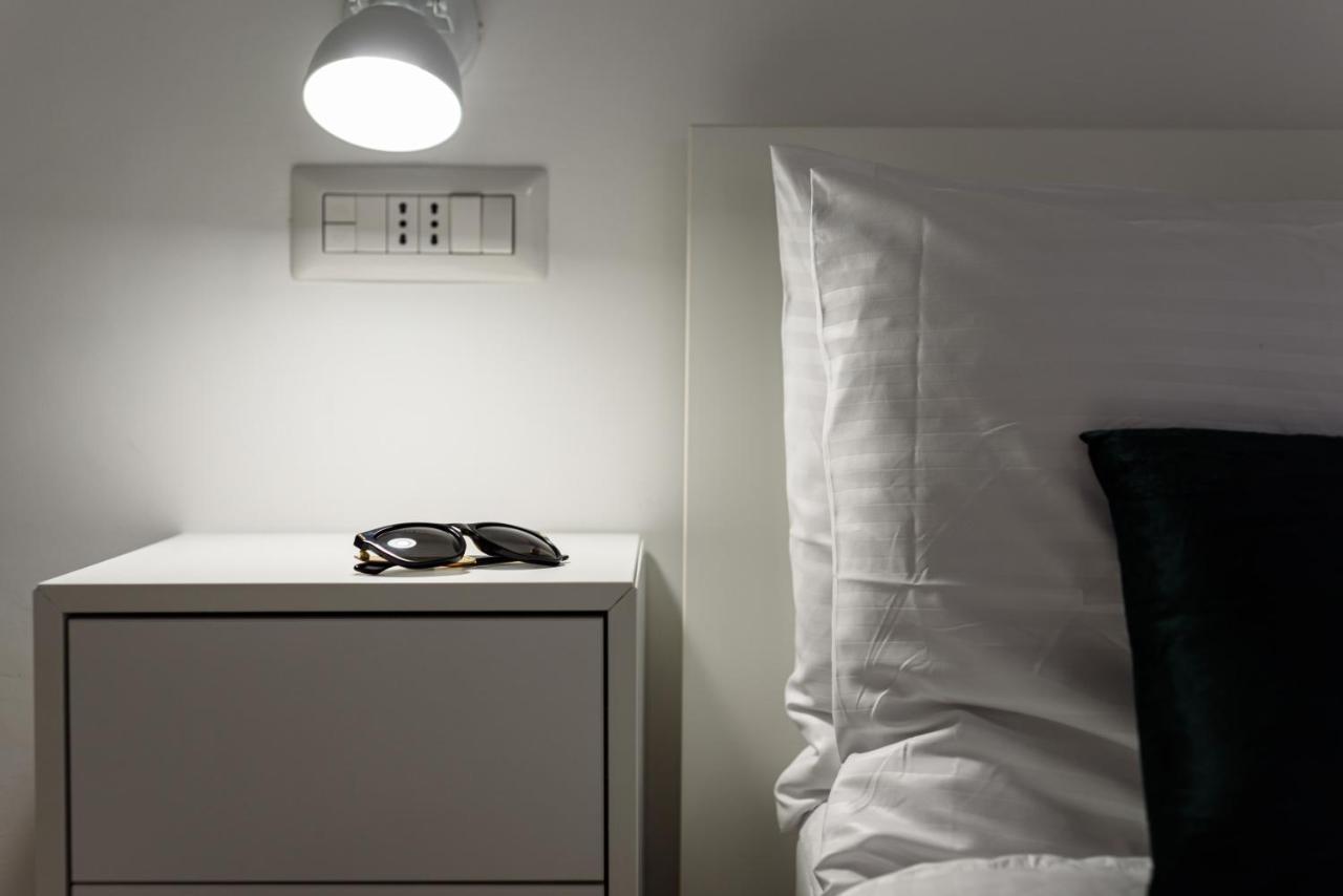 Napoli In Bed Appartement Buitenkant foto